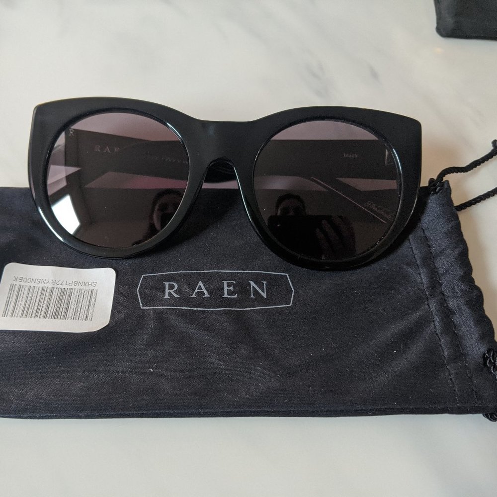 NIB Raen black sunglasses